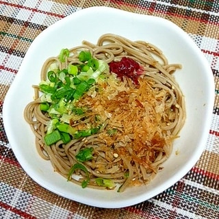 かつおぶしで旨みアップ♪冷やし蕎麦☆